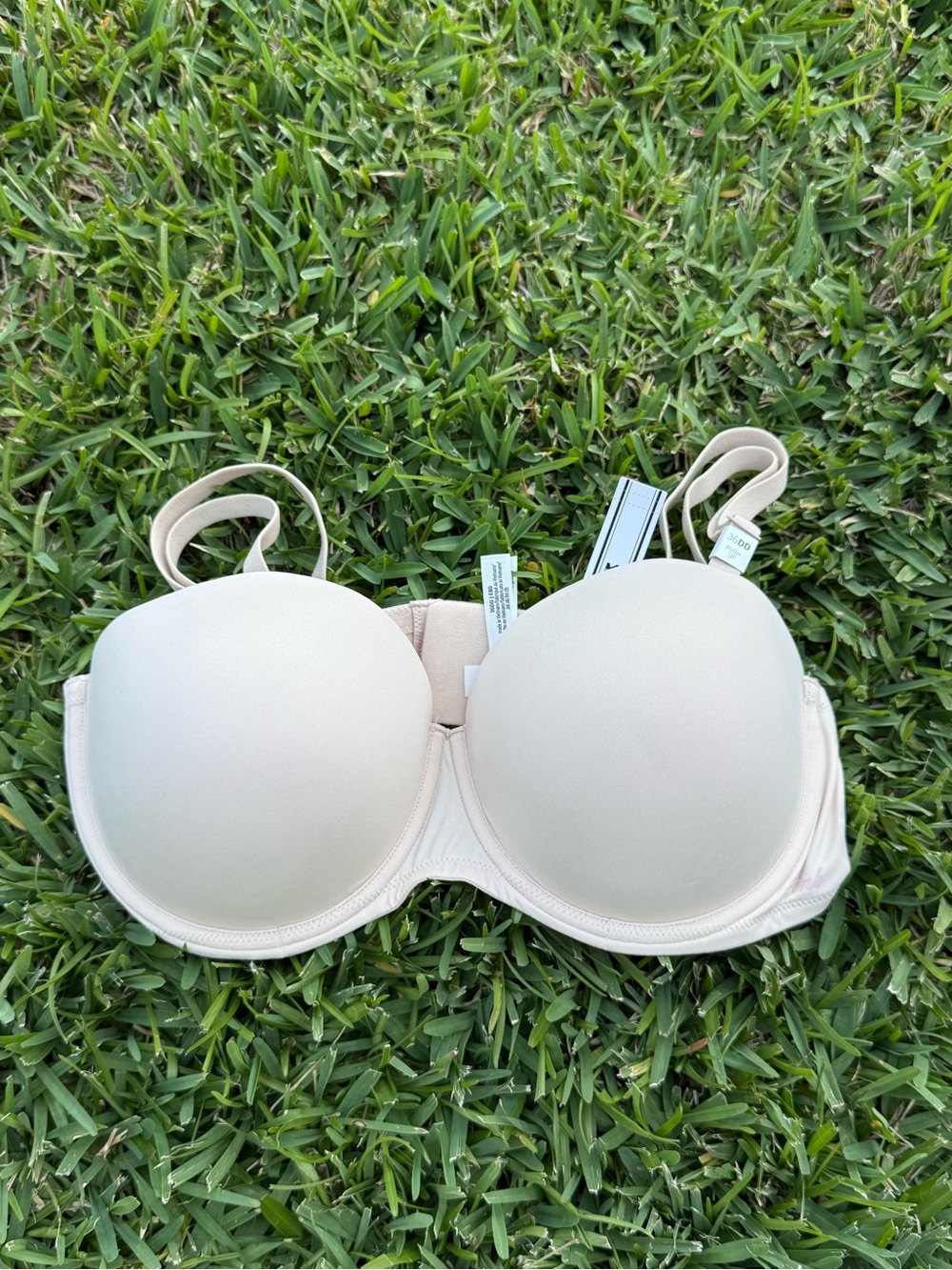 VS Pink Strapless Convertible Bra in Nude